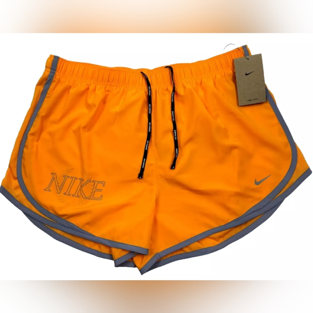 NWT🔥Nike Running Athletic Shorts with ❤️‍🔥Embossed Logo sz XS Women